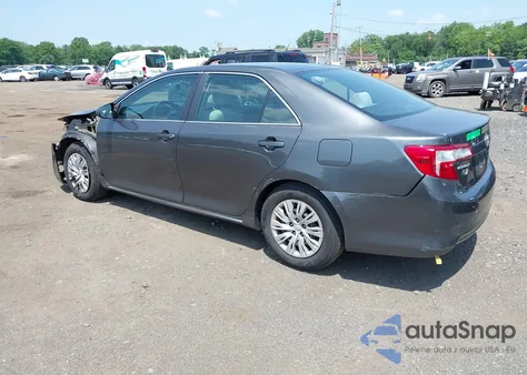 2012 Toyota Camry Le z USA, uszkodzony, nr VIN 4T4BF1FK2CR213908
